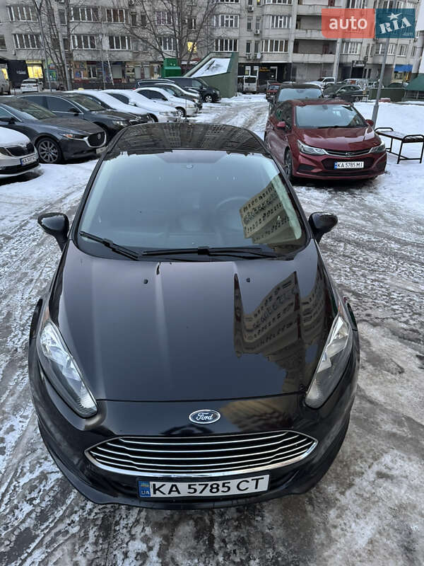 Хетчбек Ford Fiesta 2013 в Києві