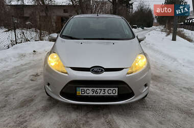 Хэтчбек Ford Fiesta 2012 в Львове