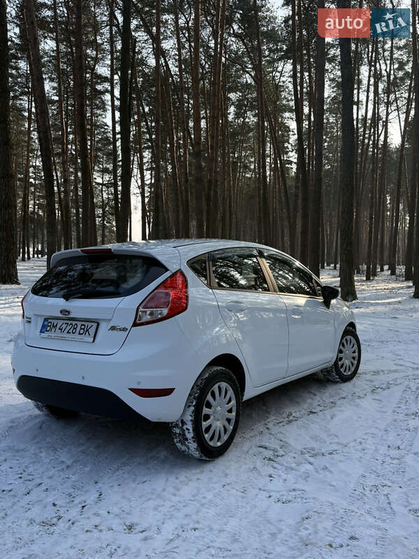 Хэтчбек Ford Fiesta 2013 в Сумах