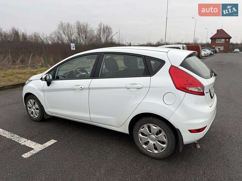 Хетчбек Ford Fiesta 2011 в Ужгороді фото 6 Хетчбек Ford Fiesta 2011 в Ужгороді