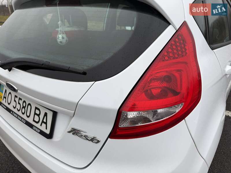 Хетчбек Ford Fiesta 2011 в Ужгороді фото 17 Хетчбек Ford Fiesta 2011 в Ужгороді