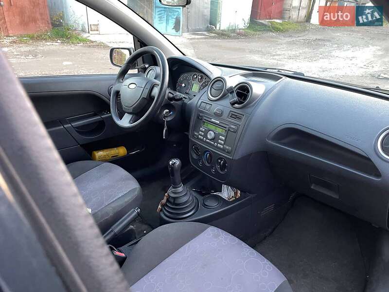 Хэтчбек Ford Fiesta 2008 в Запорожье