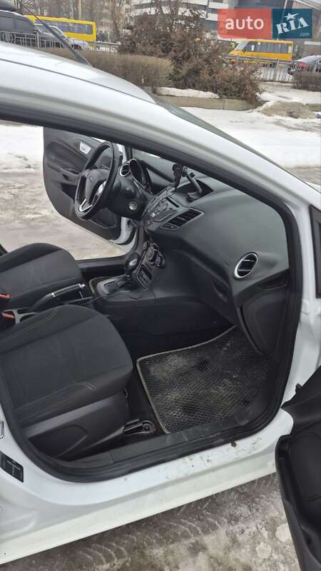 Хэтчбек Ford Fiesta 2017 в Киеве фото 7 Хэтчбек Ford Fiesta 2017 в Киеве