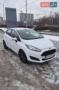 Хэтчбек Ford Fiesta 2017 в Киеве