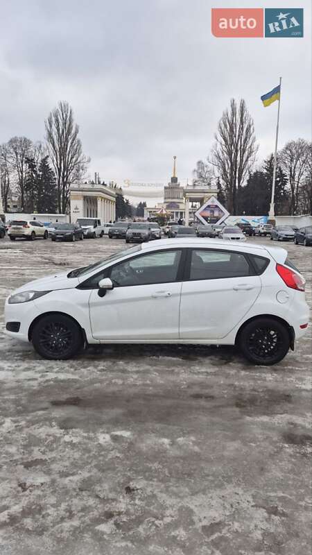 Хэтчбек Ford Fiesta 2017 в Киеве фото 4 Хэтчбек Ford Fiesta 2017 в Киеве