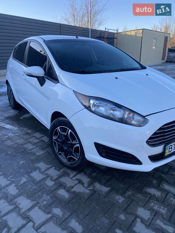 Хетчбек Ford Fiesta 2014 в Миколаєві фото 3 Хетчбек Ford Fiesta 2014 в Миколаєві