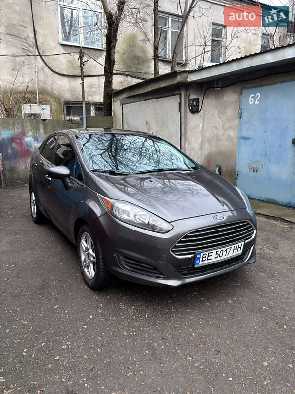 Седан Ford Fiesta 2017 в Одесі
