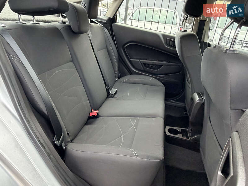 Седан Ford Fiesta 2017 в Миколаєві