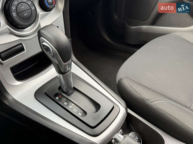 Седан Ford Fiesta 2017 в Миколаєві