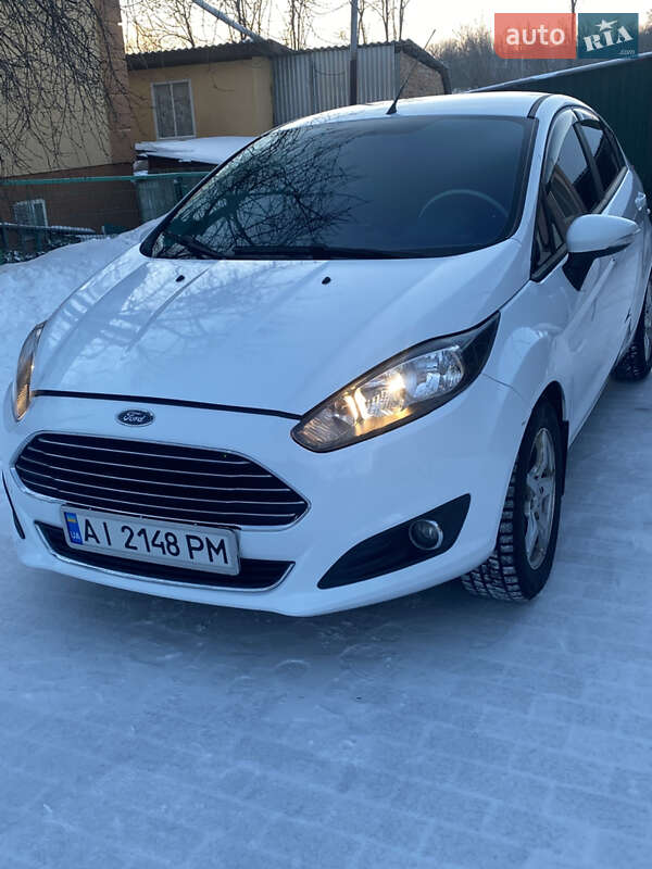 Хэтчбек Ford Fiesta 2014 в Ставище фото 3 Хэтчбек Ford Fiesta 2014 в Ставище