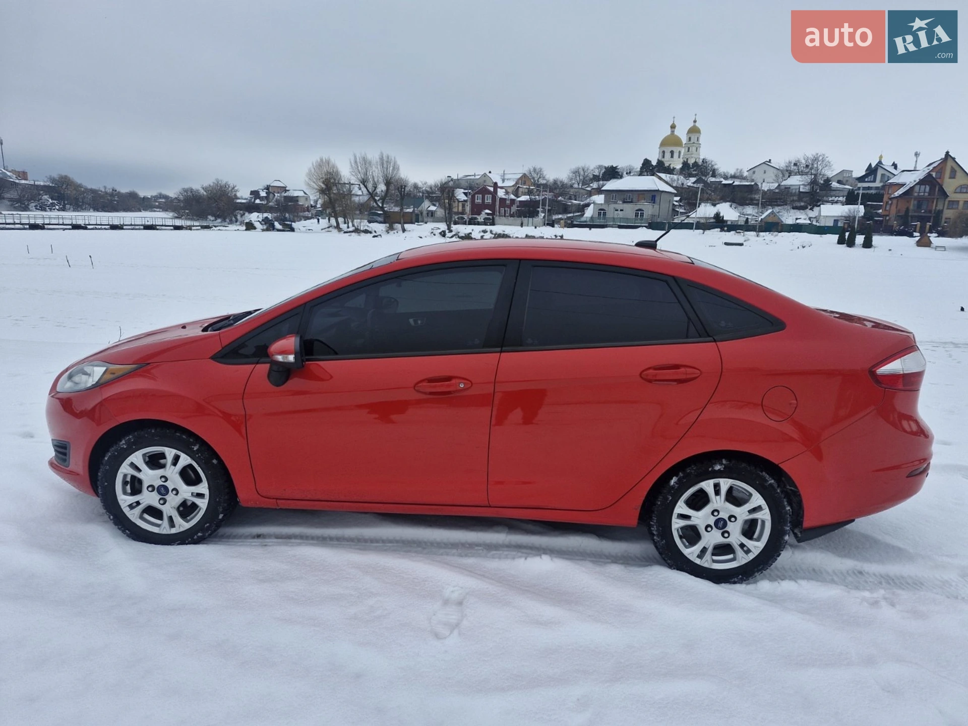 2015 Ford Fiesta - фото 1