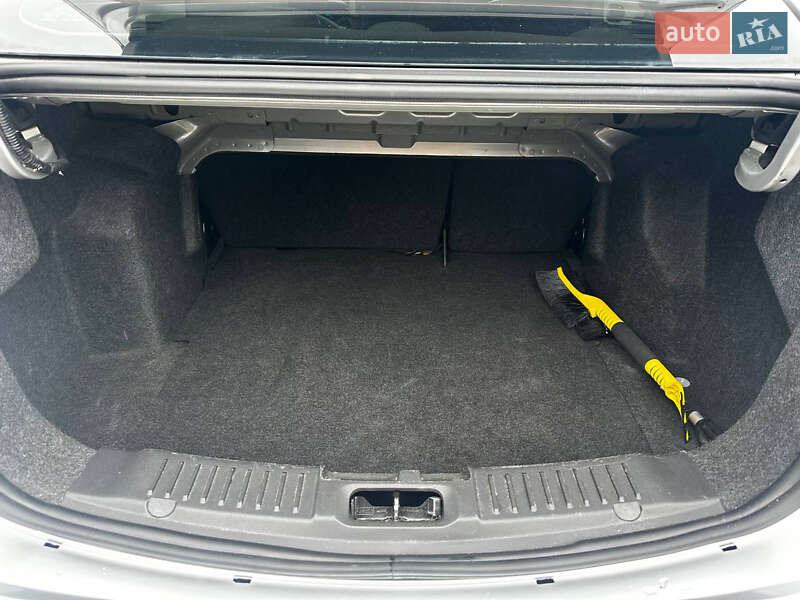 Седан Ford Fiesta 2017 в Києві