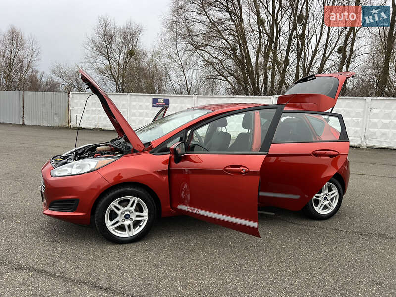 Хэтчбек Ford Fiesta 2018 в Киеве