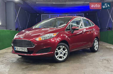 Седан Ford Fiesta 2014 в Киеве