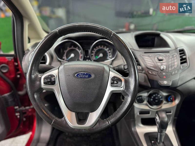 Седан Ford Fiesta 2014 в Киеве