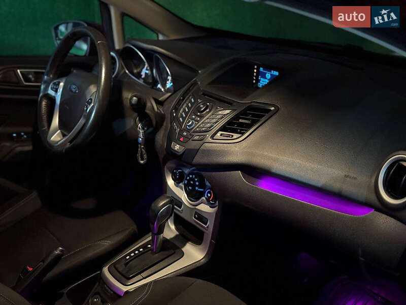 Седан Ford Fiesta 2014 в Киеве