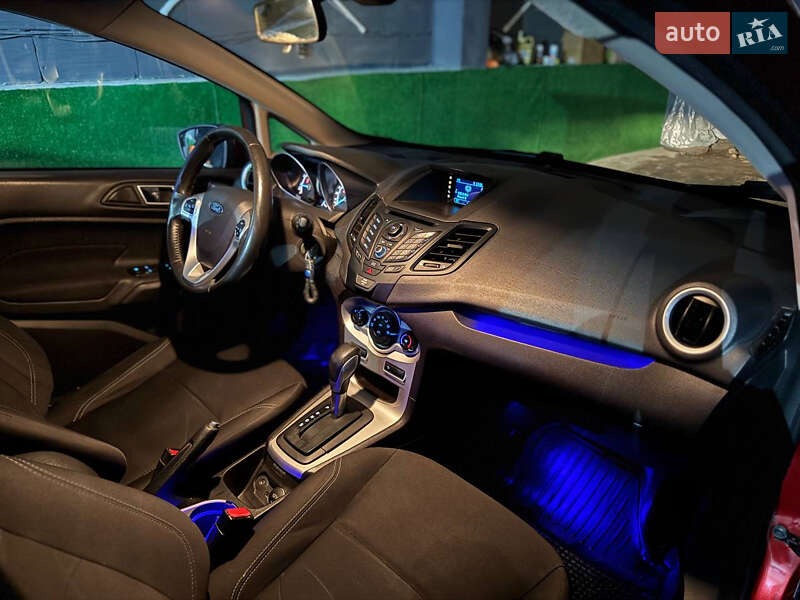 Седан Ford Fiesta 2014 в Киеве