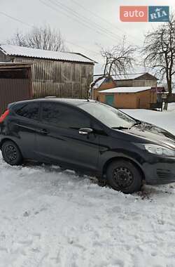 Хэтчбек Ford Fiesta 2014 в Виннице