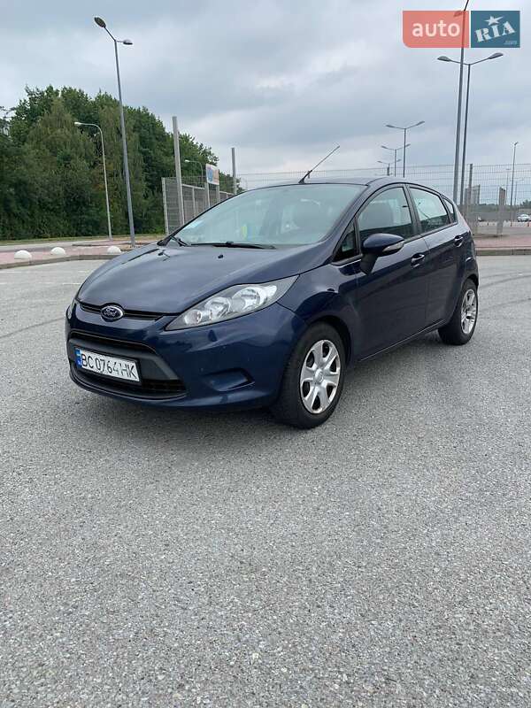 Хэтчбек Ford Fiesta 2011 в Львове