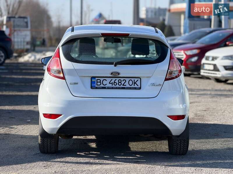 Хетчбек Ford Fiesta 2014 в Львові