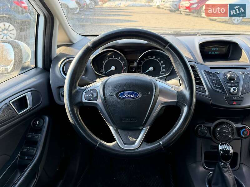 Хетчбек Ford Fiesta 2014 в Львові