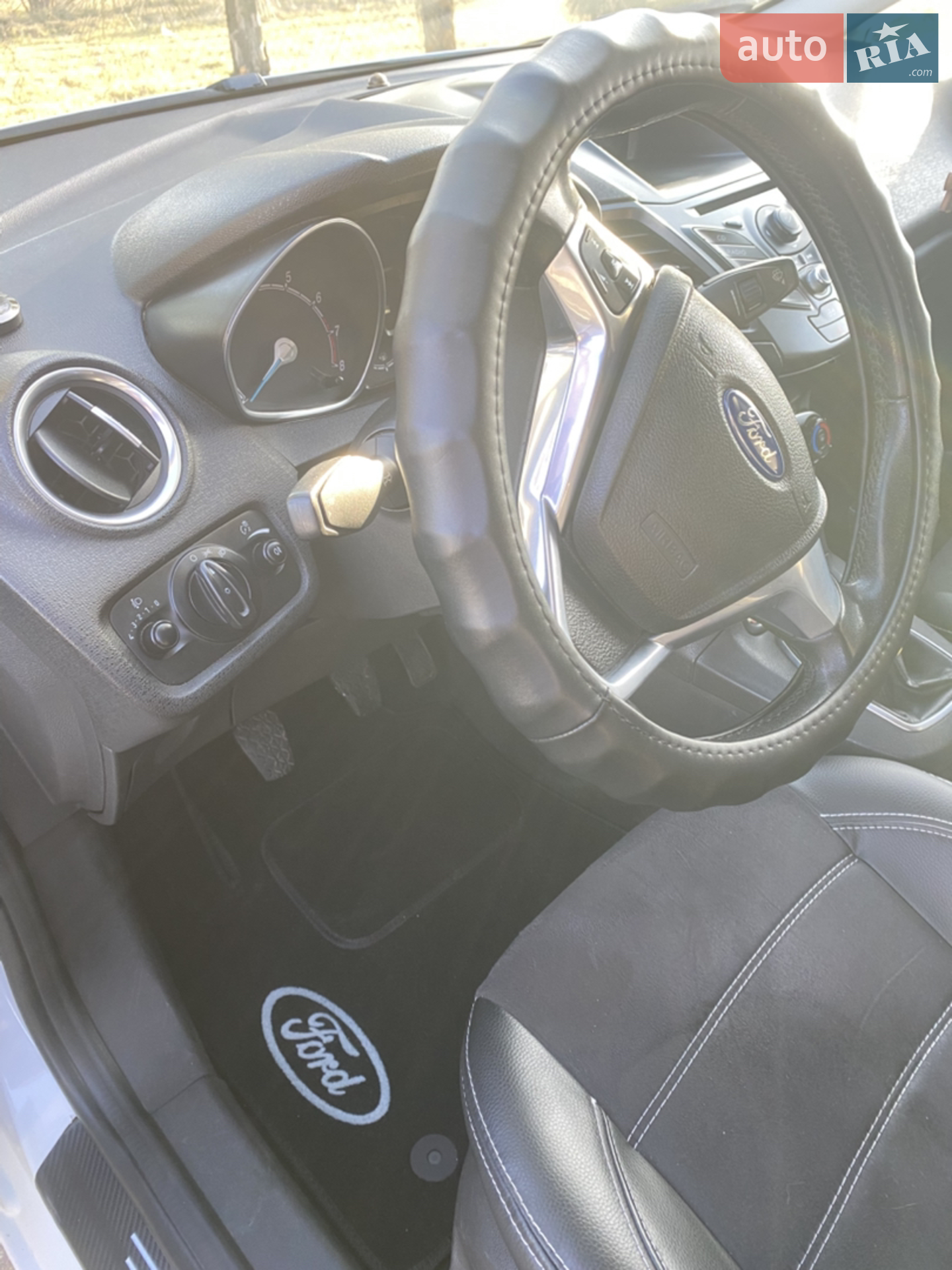 2013 Ford Fiesta - мініатюра 15