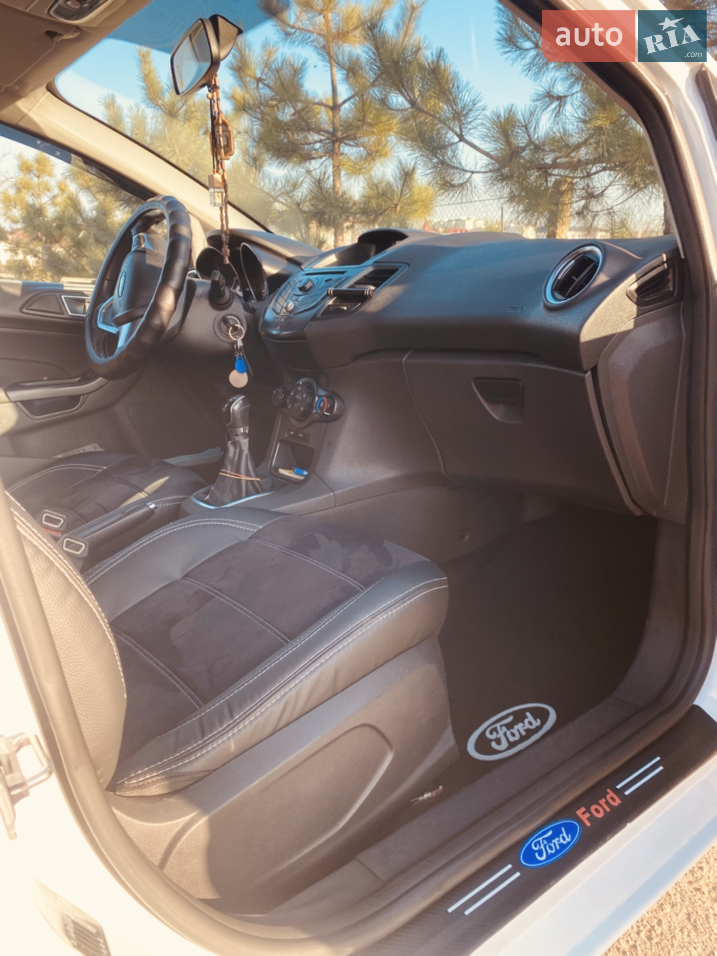 2013 Ford Fiesta - мініатюра 19