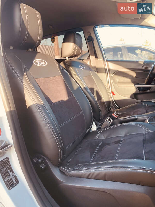 Хетчбек Ford Fiesta 2013 в Одесі