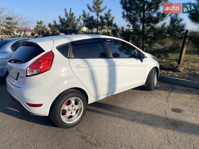 Хетчбек Ford Fiesta 2013 в Одесі