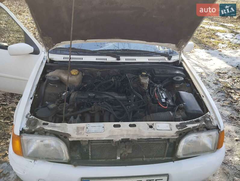 Хэтчбек Ford Fiesta 1996 в Львове фото 4 Хэтчбек Ford Fiesta 1996 в Львове