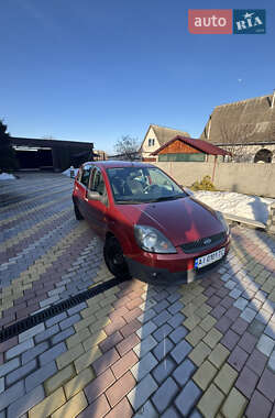 Хетчбек Ford Fiesta 2007 в Рокитному