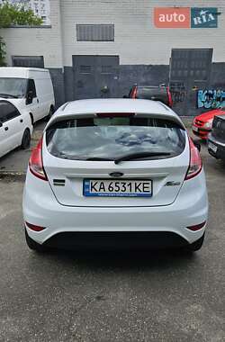 Хэтчбек Ford Fiesta 2017 в Киеве