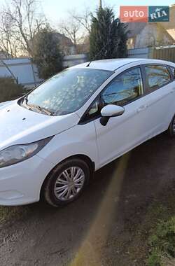 Хэтчбек Ford Fiesta 2012 в Стрые