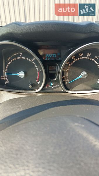 Хэтчбек Ford Fiesta 2013 в Ровно