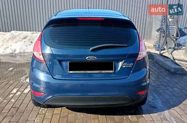 Хэтчбек Ford Fiesta 2013 в Ровно