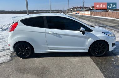 Хэтчбек Ford Fiesta 2013 в Киеве