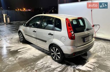Хэтчбек Ford Fiesta 2007 в Ужгороде