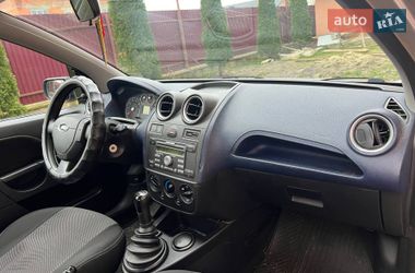 Хэтчбек Ford Fiesta 2007 в Ужгороде