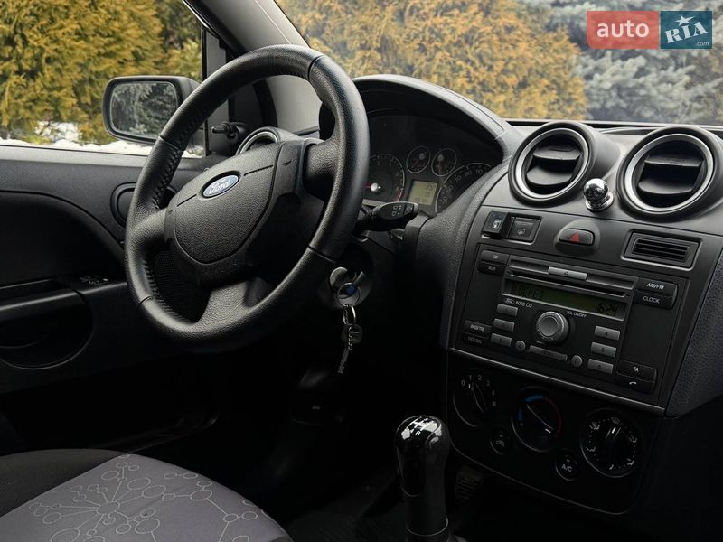 Хетчбек Ford Fiesta 2007 в Прилуках