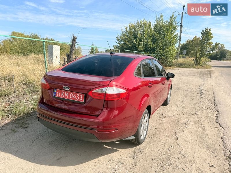 Седан Ford Fiesta 2016 в Києві