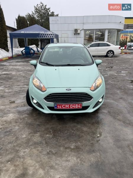 Седан Ford Fiesta 2017 в Львове