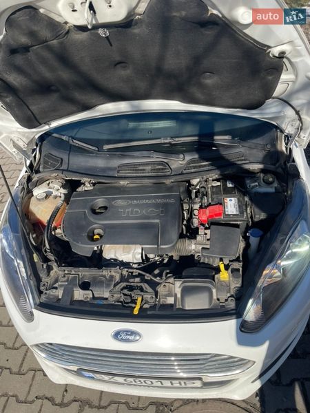 Хэтчбек Ford Fiesta 2015 в Хмельницком