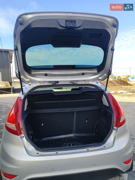 Хетчбек Ford Fiesta 2012 в Шептицькому