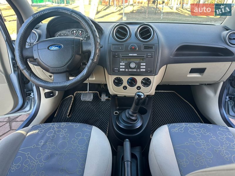 Хетчбек Ford Fiesta 2007 в Лубнах