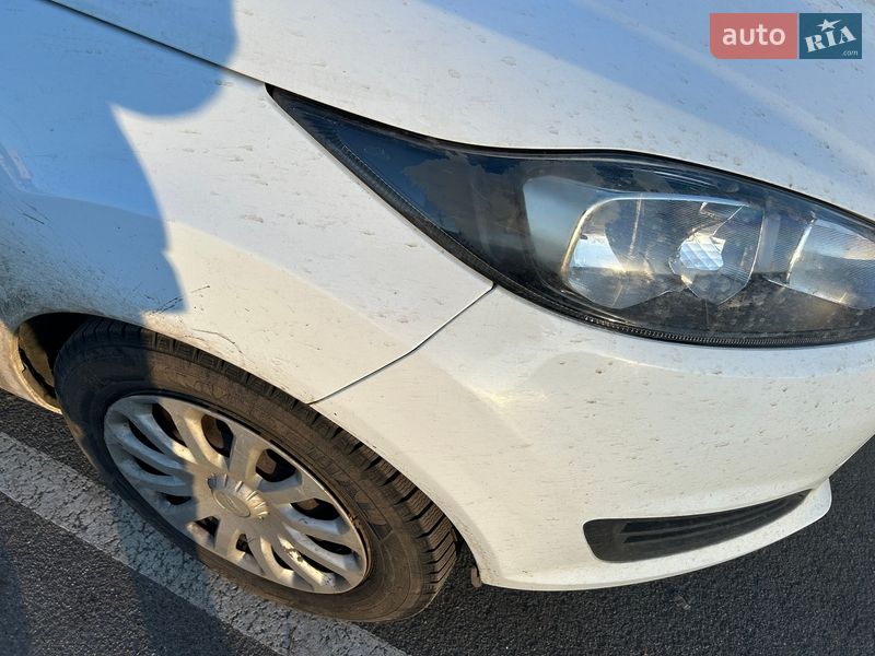 Хетчбек Ford Fiesta 2014 в Черкасах