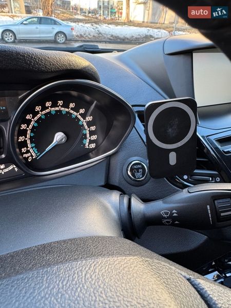 Седан Ford Fiesta 2014 в Києві