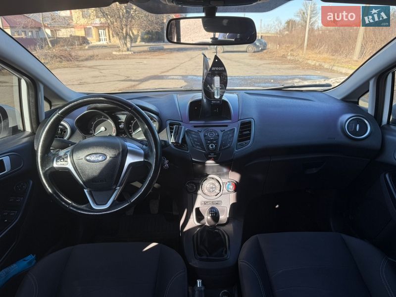 Хэтчбек Ford Fiesta 2017 в Смеле