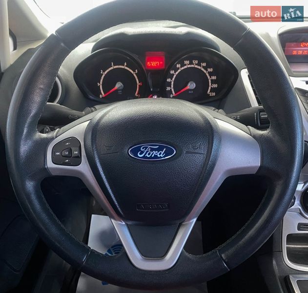 Хэтчбек Ford Fiesta 2011 в Львове