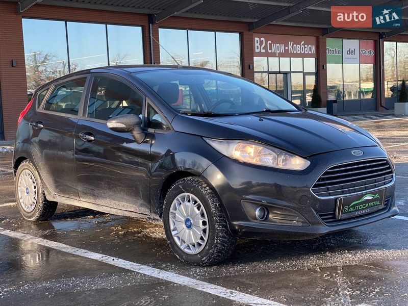 Хетчбек Ford Fiesta 2014 в Києві