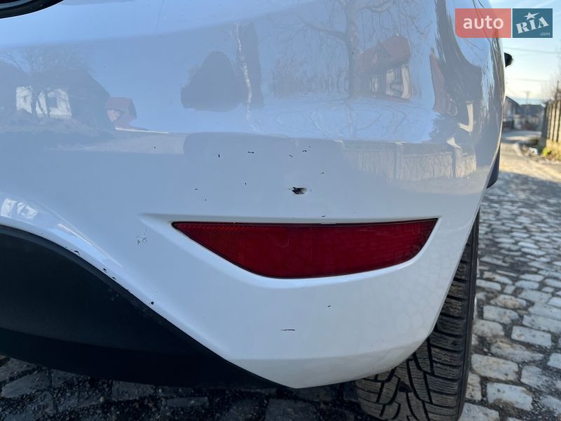 Хетчбек Ford Fiesta 2013 в Чинадієвому